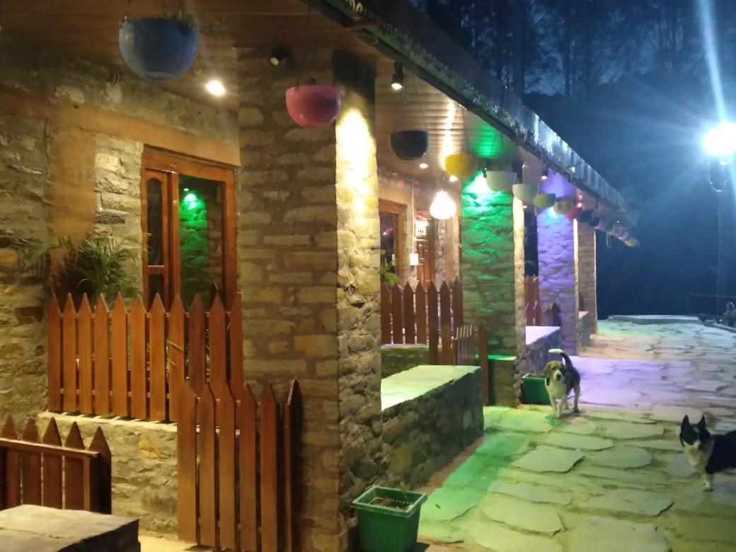 Nature Villaas Basa Homestay Pauri Luaran gambar