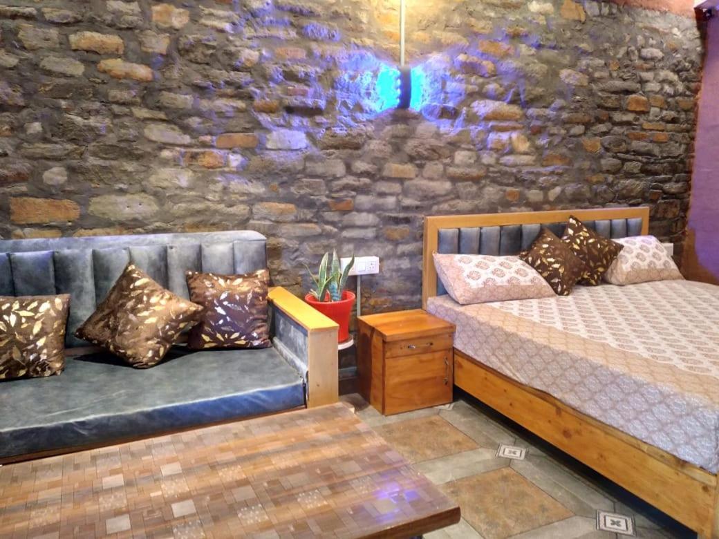 Nature Villaas Basa Homestay Pauri Luaran gambar