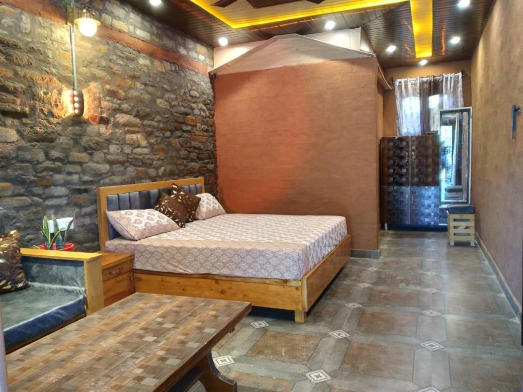 Nature Villaas Basa Homestay Pauri Luaran gambar