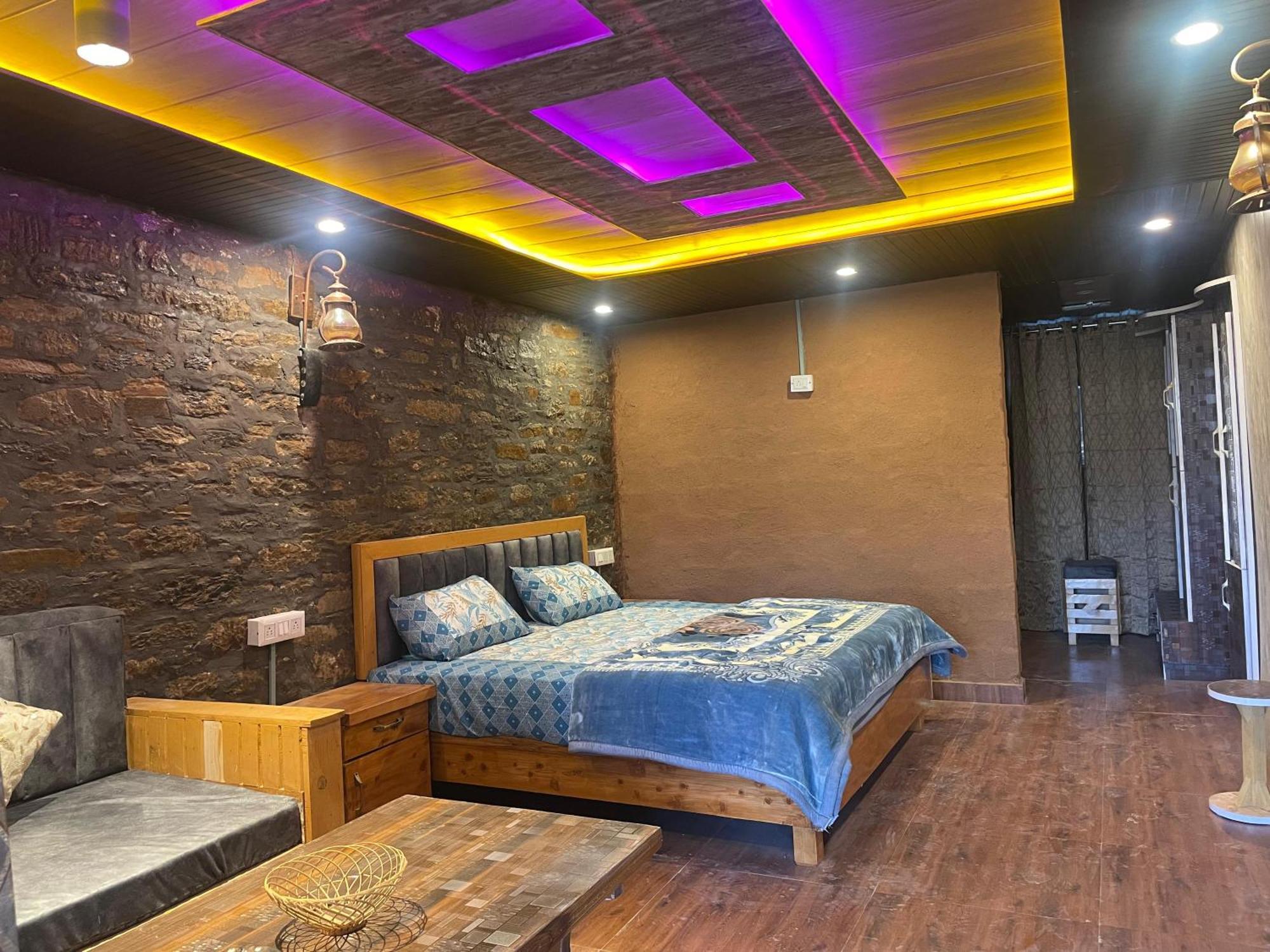Nature Villaas Basa Homestay Pauri Luaran gambar